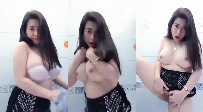 Terbaru Viral VCS Tante Binal di Kamar Mandi